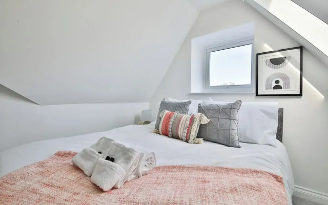 Spacious Apartments with Private Parking