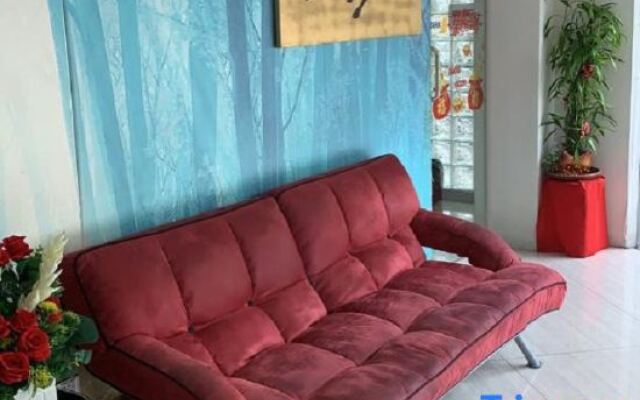 OYO 181 Indigo Hotel Manjalara