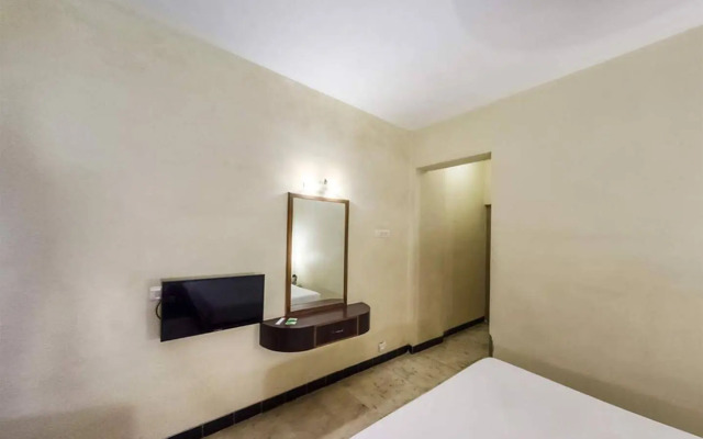 Senthil Residency
