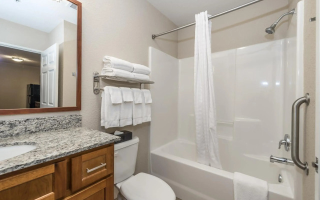 Candlewood Suites Burlington South by IHG