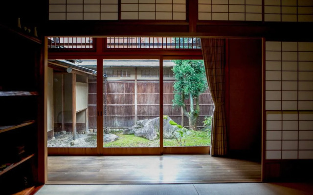 SUKIYA-zukuri Suehiro House