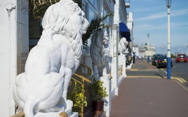 OYO Diamond Hotel Eastbourne