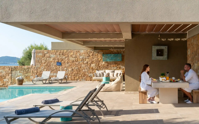 Amada Colossos Resort