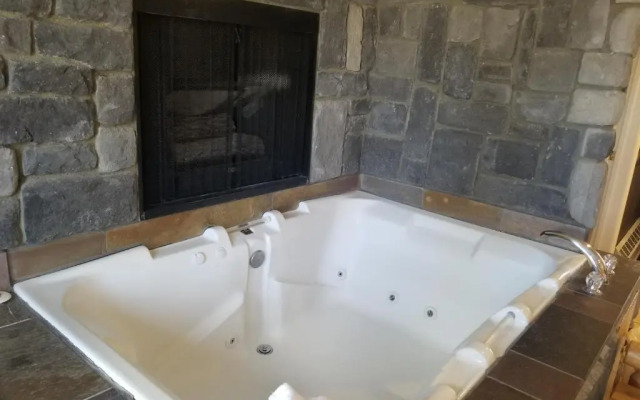 Rodeway Inn & Suites Fireside Lodge