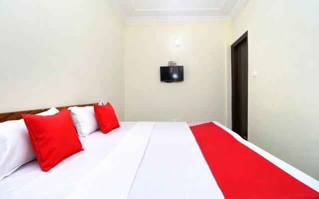 OYO 29193 Amrit Guest House