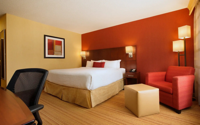 Courtyard by Marriott Downtown Ottawa