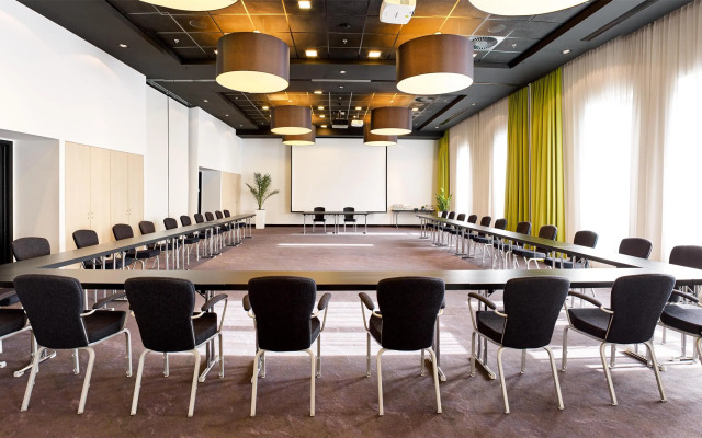 Park Inn By Radisson Leuven