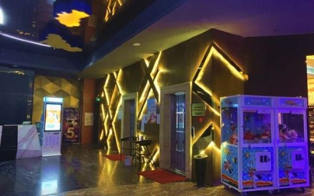 Pandora Hotel