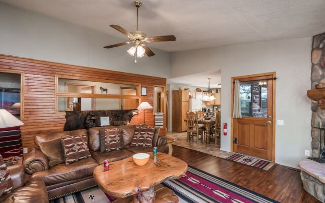 Riverside House by Vtrips