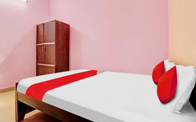 Oyo Flagship 805187 Hotel Vrv Homestay