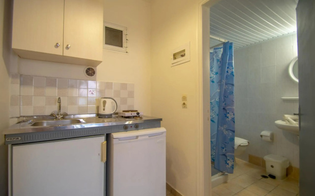 Agoulos Beach Hotel