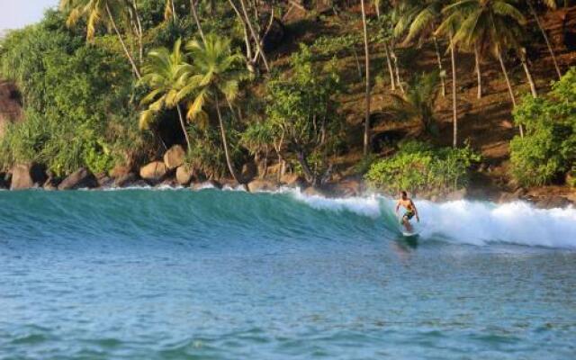 Surf reef guest house