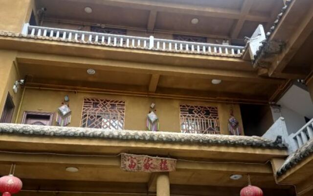 Puzhehei Fujialou Inn
