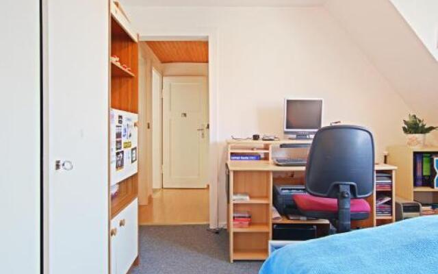 2 Single Rooms Fairground (5042)