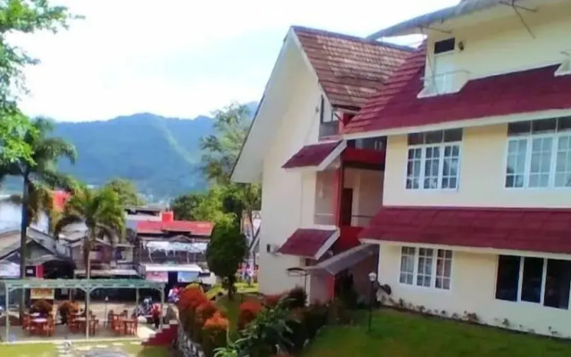 Graha Dinar Hotel by HIMA