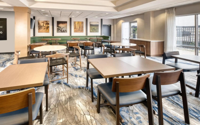 Fairfield Inn and Suites by Marriott Toronto Brampton