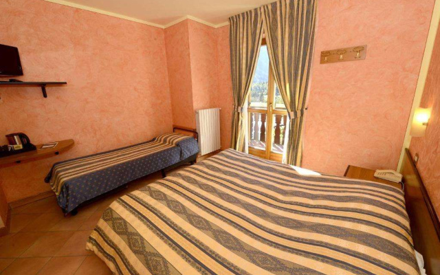 Hotel Veduta dell'Adamello