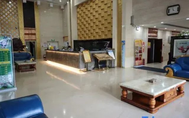 Qinglong Hot Spring Hotel