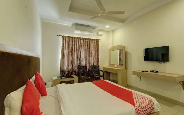 OYO 26739 Arasu Regency