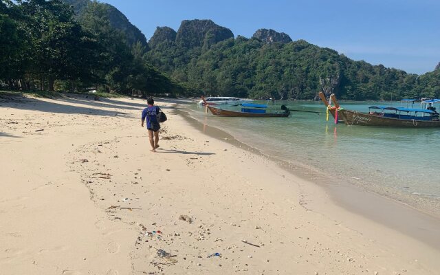 Phi Phi Little Star Resort