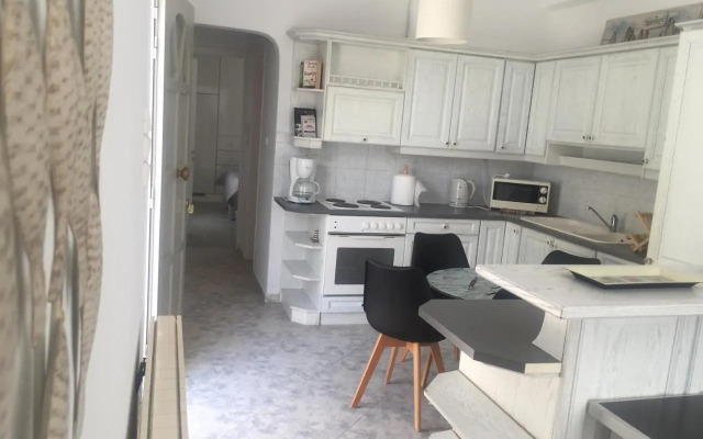studio apartment Violetta at Livadia beach