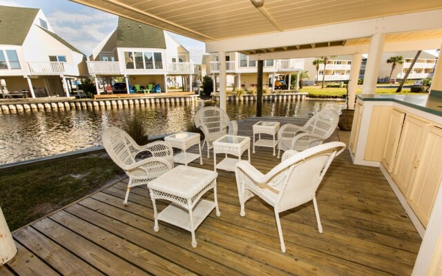 Sandpiper Cove Villas by Holiday Isle