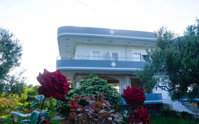 Village Drapanias Apartments