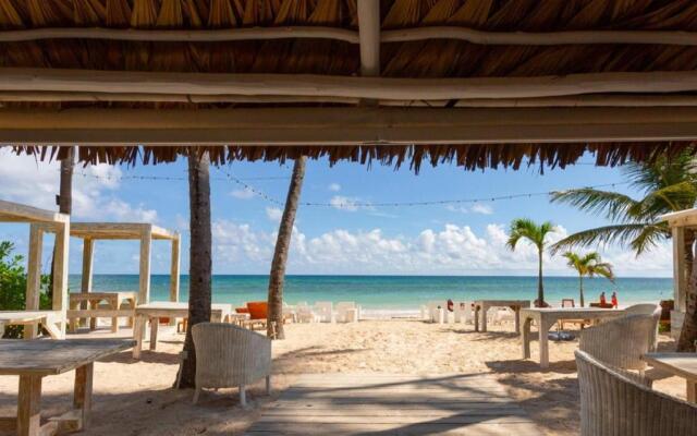 Oceans Views apartment with private jacuzzi, BGSB3