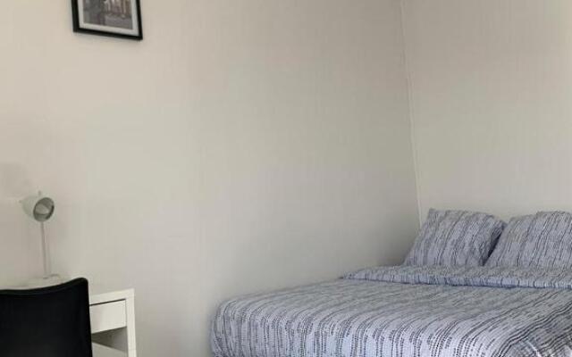 Appart 6 à 8 personnes proche centre parking gratuit