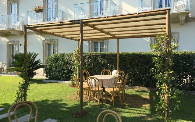 Hotel Lario