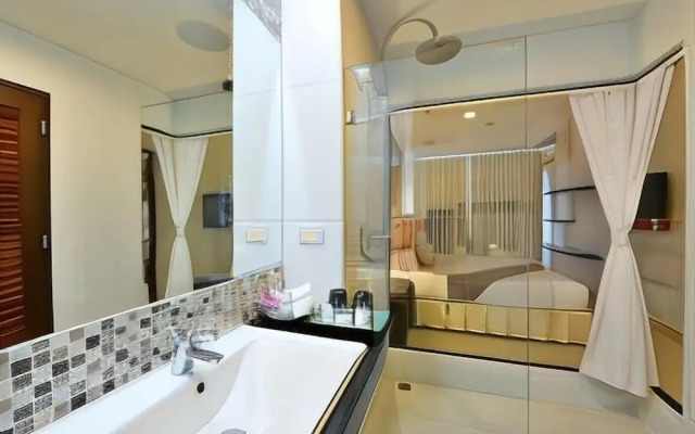 Vogue Pattaya Hotel