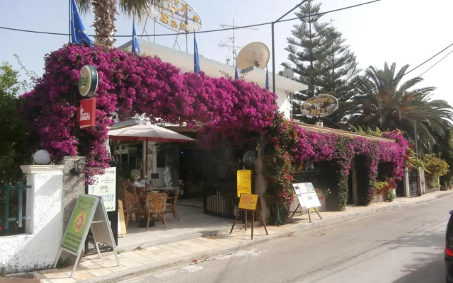 Harry's Bar & Apartments 1