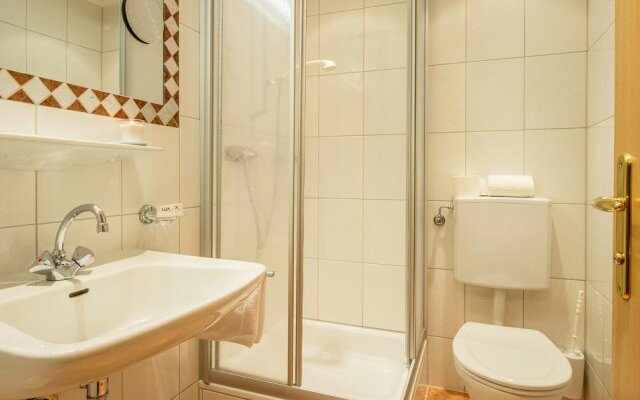 Apart Garni Elfrieda