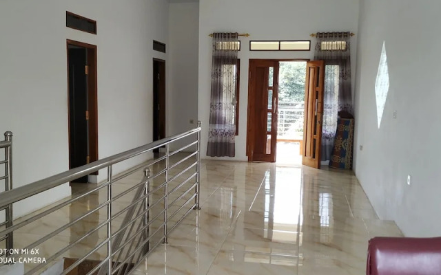 Villa Pribadi Beunying 35 pax