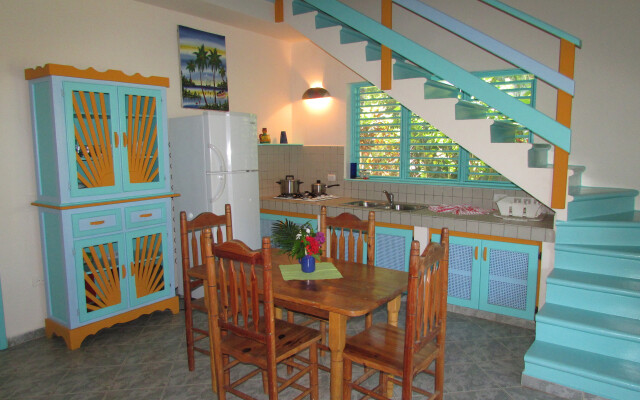 Las Palmas Residence
