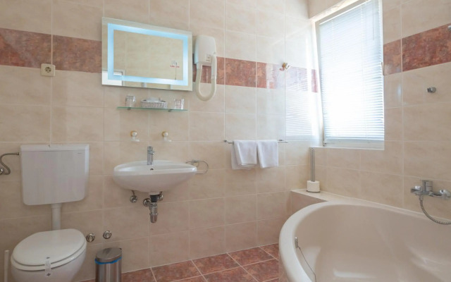 Hotel Vila Tina