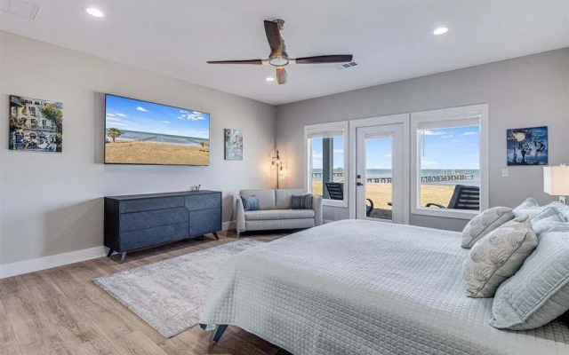 Tranquil Waters 8 Bedroom Home