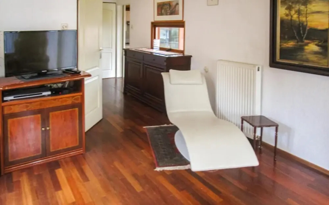 Awesome Home in Lanaken With 2 Bedrooms, Wifi and Outdoor Swimming Pool - фото 3