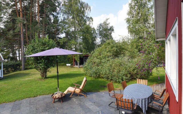 Amazing Home in Uddevalla With 6 Bedrooms, Sauna and Wifi