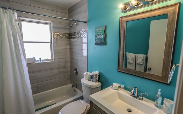 3561 Estero Blvd Manor