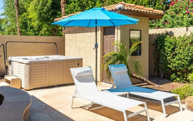 Luxury Scottsdale Home W/pool and Hot Tub!