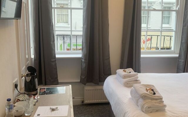 Hotel 17