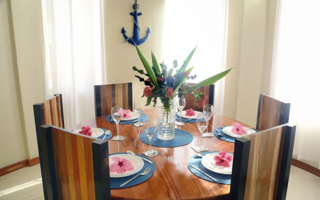 Blue Parrot Beach House