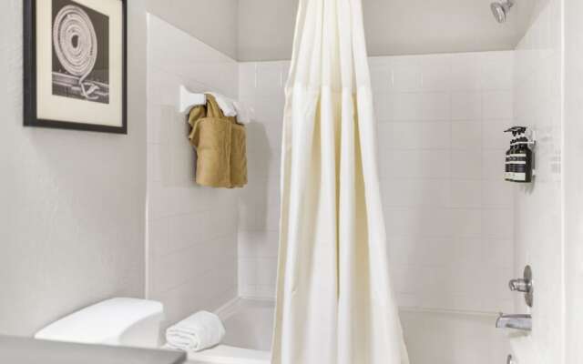 Kasa Wellington South Florida