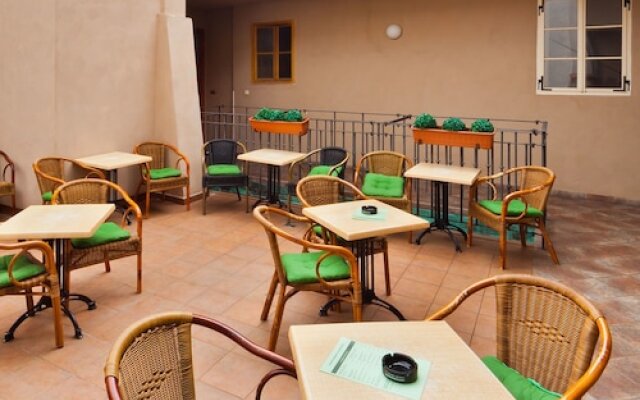 Charles Bridge Hostel and Apartments