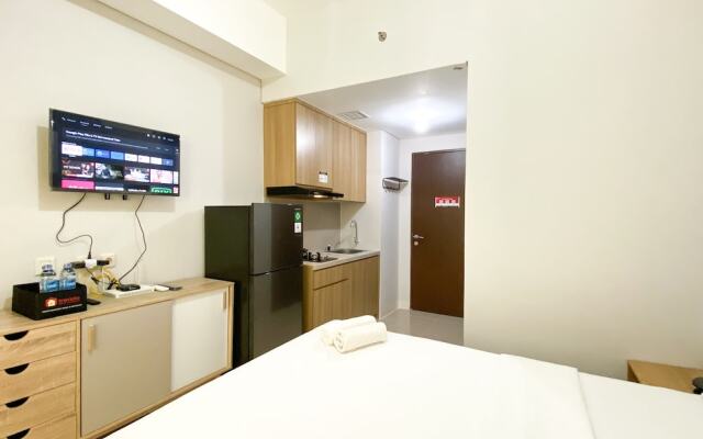 Serene Designed Studio Transpark Juanda Bekasi Timur Apartment