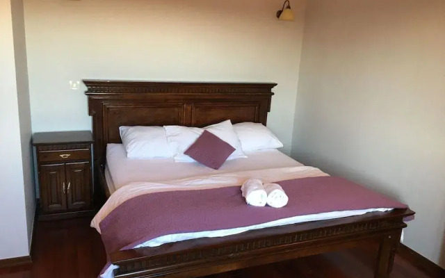 Fortuna Hotel & Restaurant