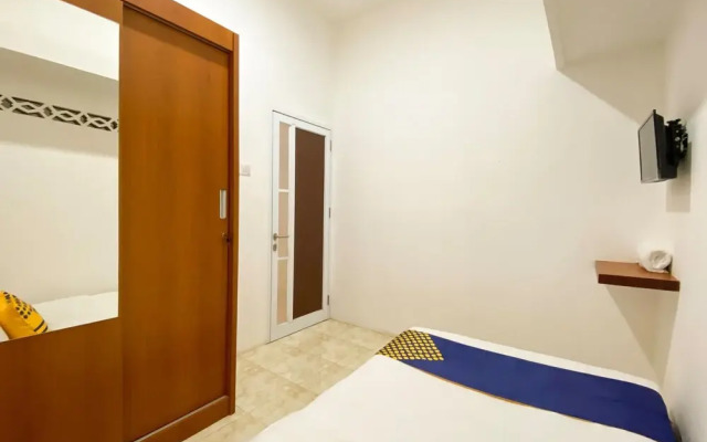 Sho Family Homestay & Resto by OYO Rooms