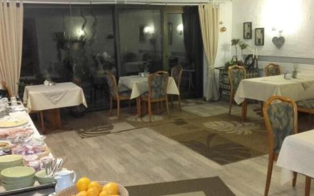 Top Hotel Garni