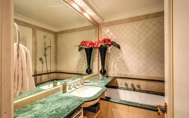 Sumptuous Residence by Piazza Navona